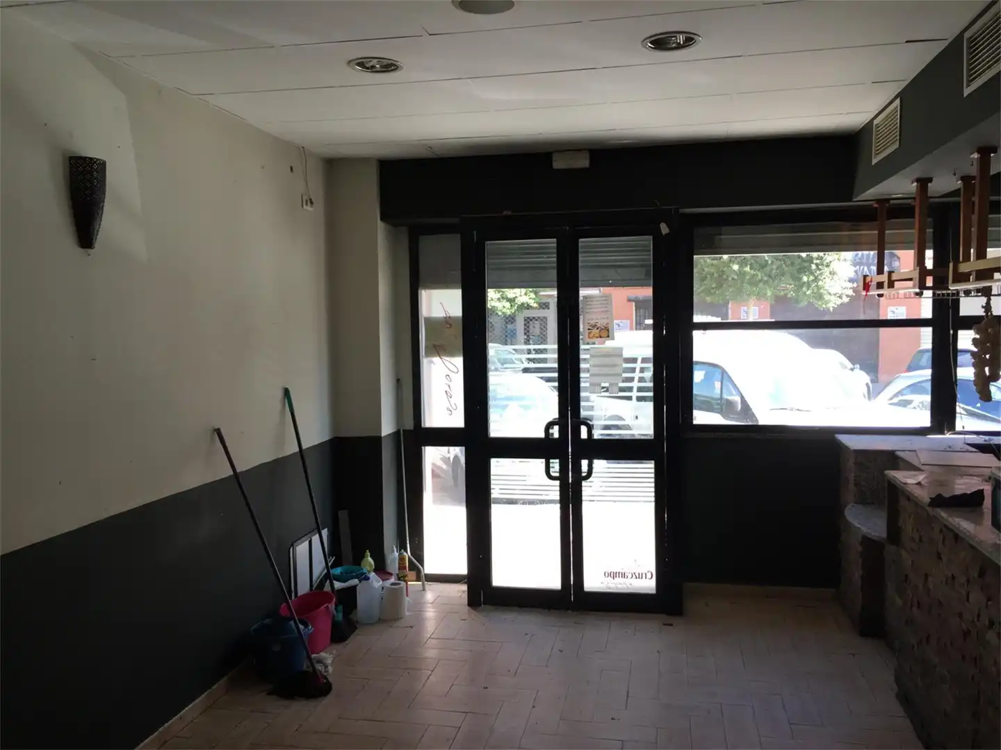 Commercial properties for sale in Calle Fernando Villalón, Arco Norte - Avda. España Commercial properties for sale in Dos Hermanas