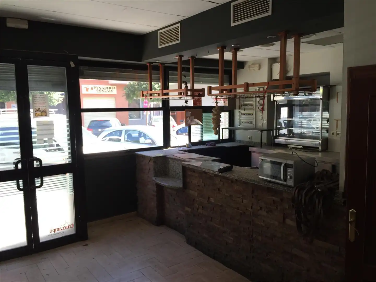 Commercial properties for sale in Calle Fernando Villalón, Arco Norte - Avda. España Commercial properties for sale in Dos Hermanas