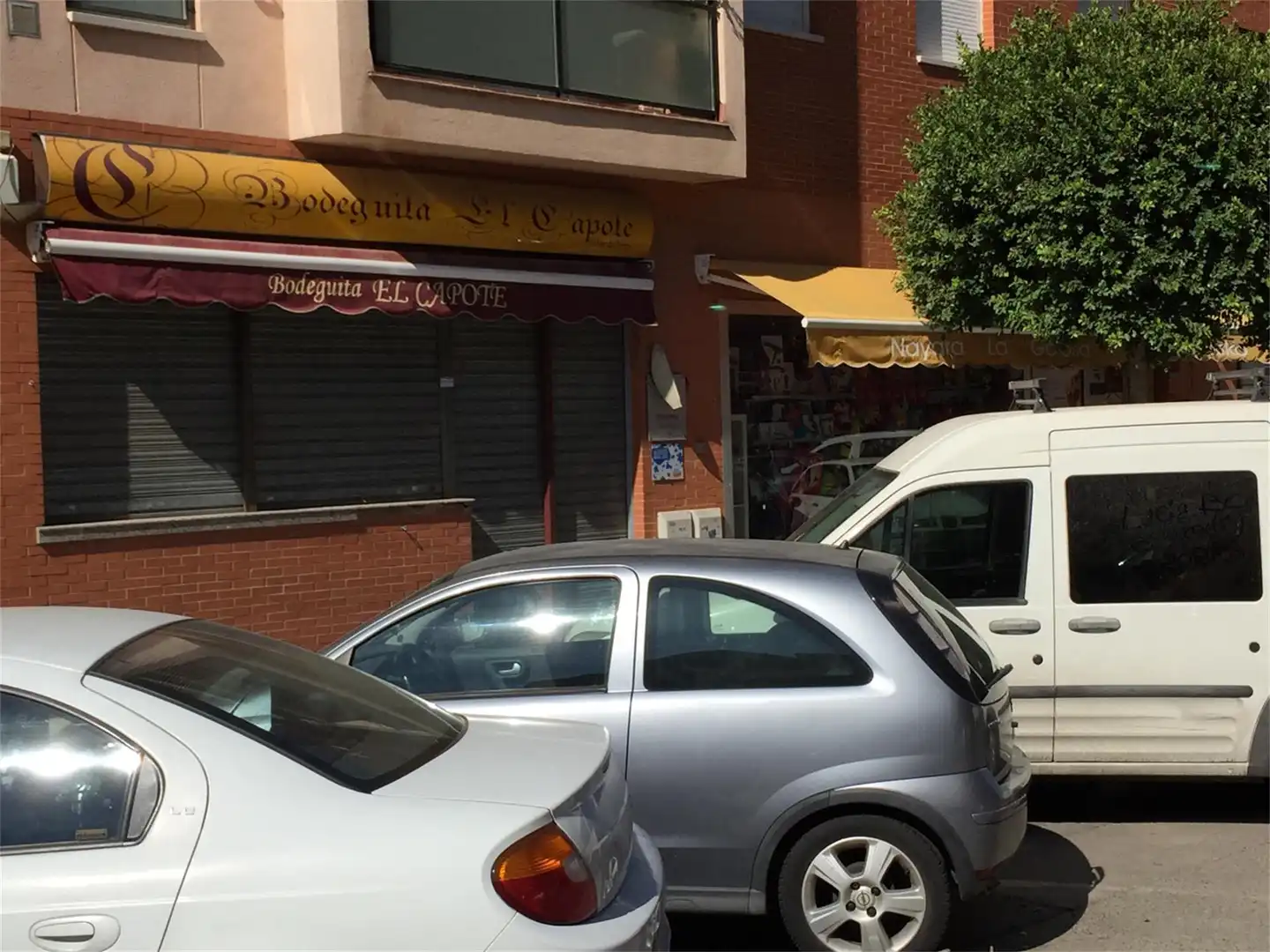 Commercial properties for sale in Calle Fernando Villalón, Arco Norte - Avda. España Commercial properties for sale in Dos Hermanas