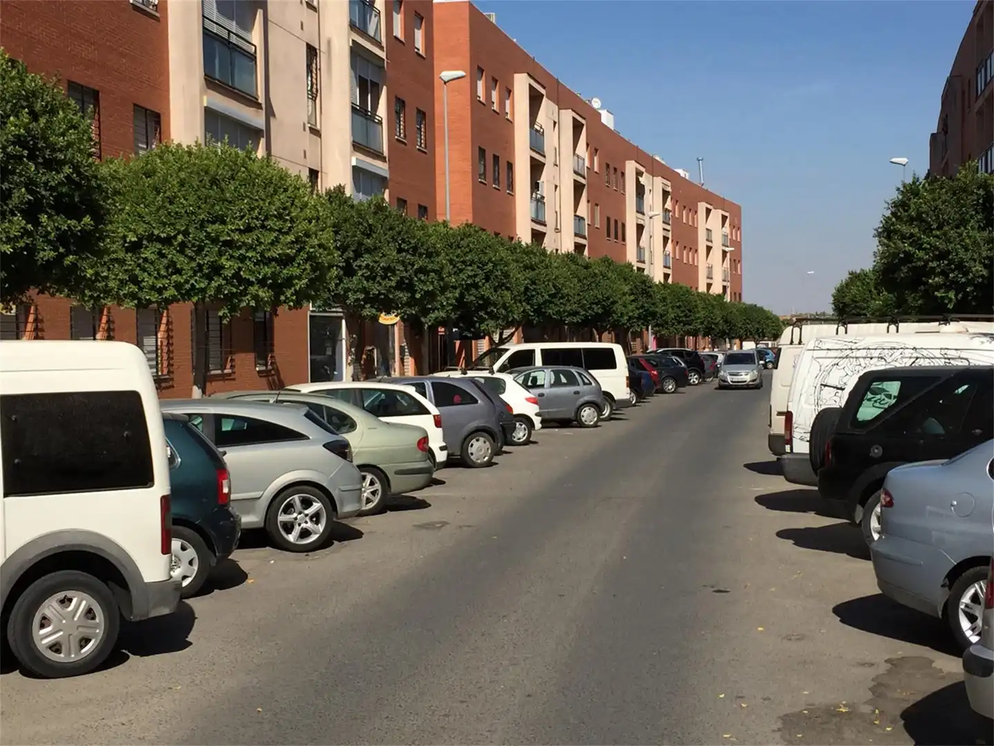 Commercial properties for sale in Calle Fernando Villalón, Arco Norte - Avda. España Parking of Commercial properties for sale in Dos Hermanas