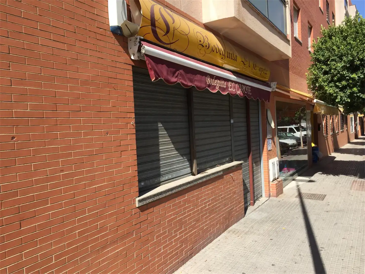 Commercial properties for sale in Calle Fernando Villalón, Arco Norte - Avda. España Exterior view of Commercial properties for sale in Dos Hermanas