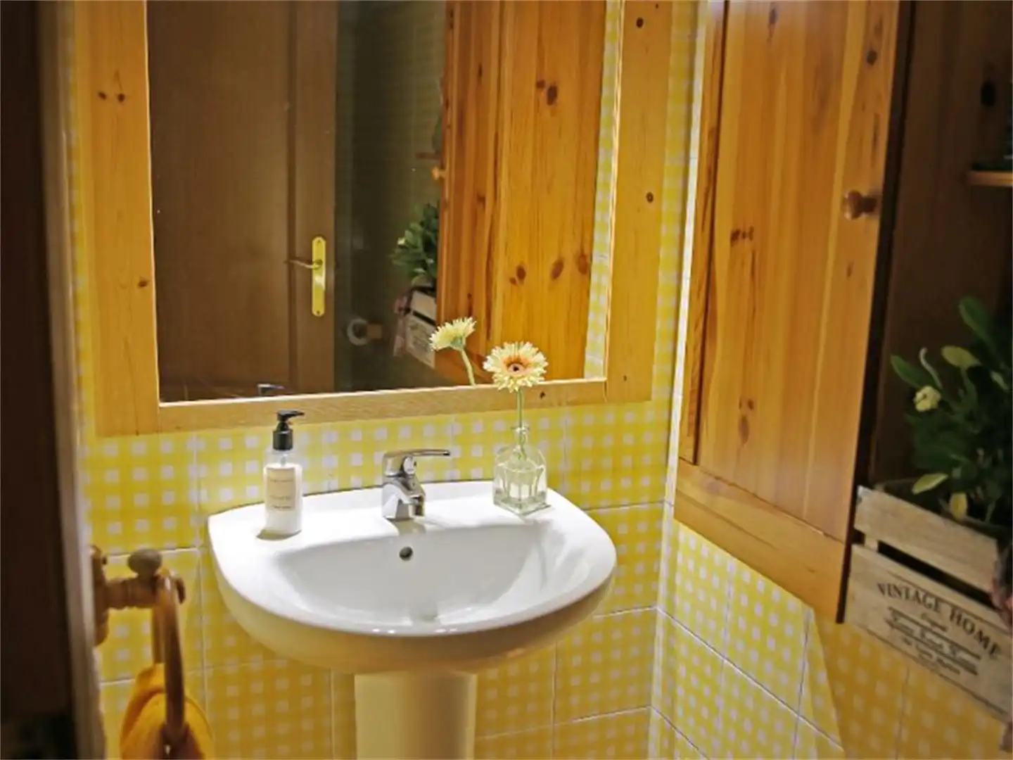 Detached homes for sale in Centre Bathroom of Detached homes for sale in Mataró with Terrace and Balcony