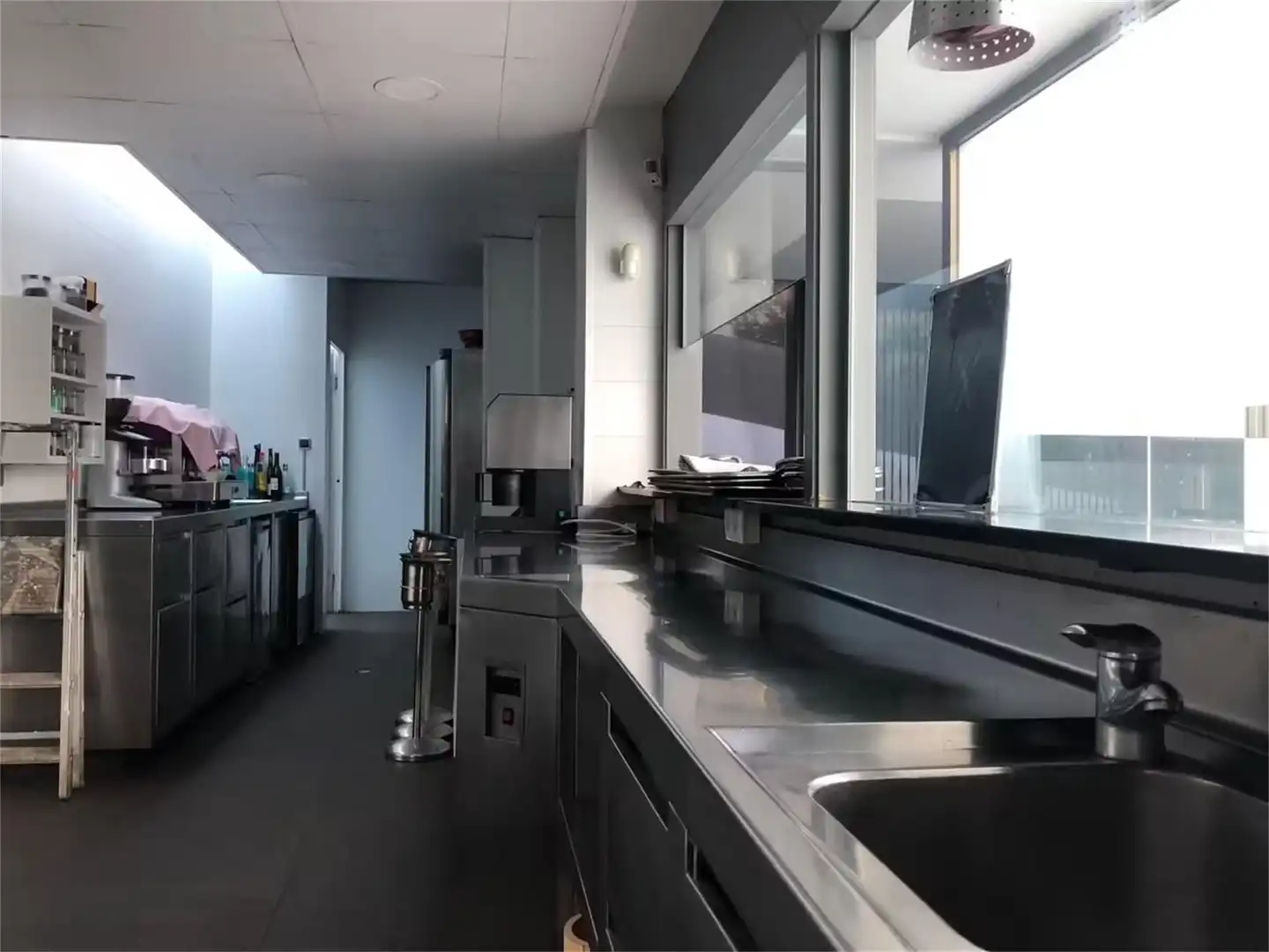 Commercial properties for rent in Passatge l'Arboç, 6, Cabrils Kitchen of Commercial properties for rent in Cabrils