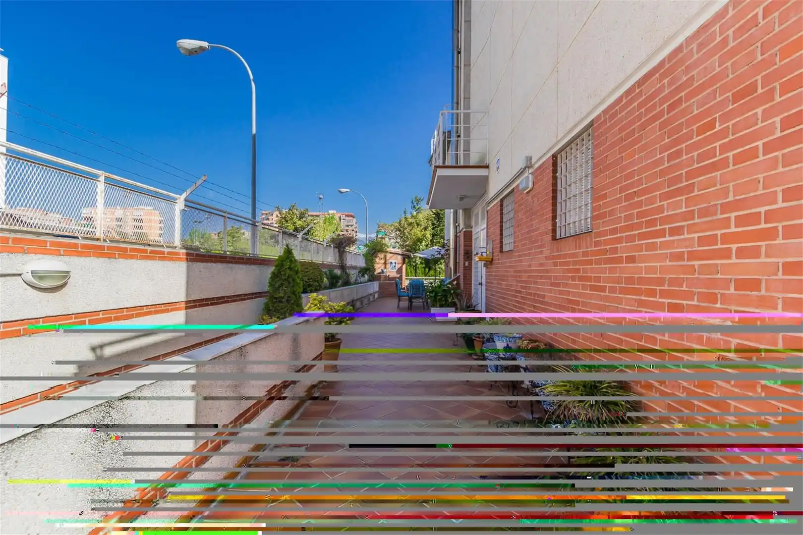 Einfamilien-Reihenhaus zum Verkauf in Calle Almuñécar, Centro - Sagrario Außenansicht von Einfamilien-Reihenhaus zum Verkauf in Granada Capital mit Klimaanlage, Terrasse und Schwimmbad