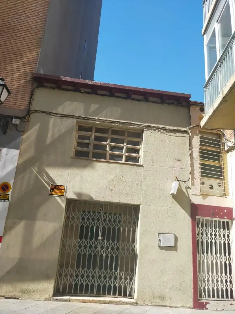 Erdgeschoss zum Verkauf in Calle Noria, 7, Alfonso Außenansicht von Erdgeschoss zum Verkauf in Zaragoza Capital