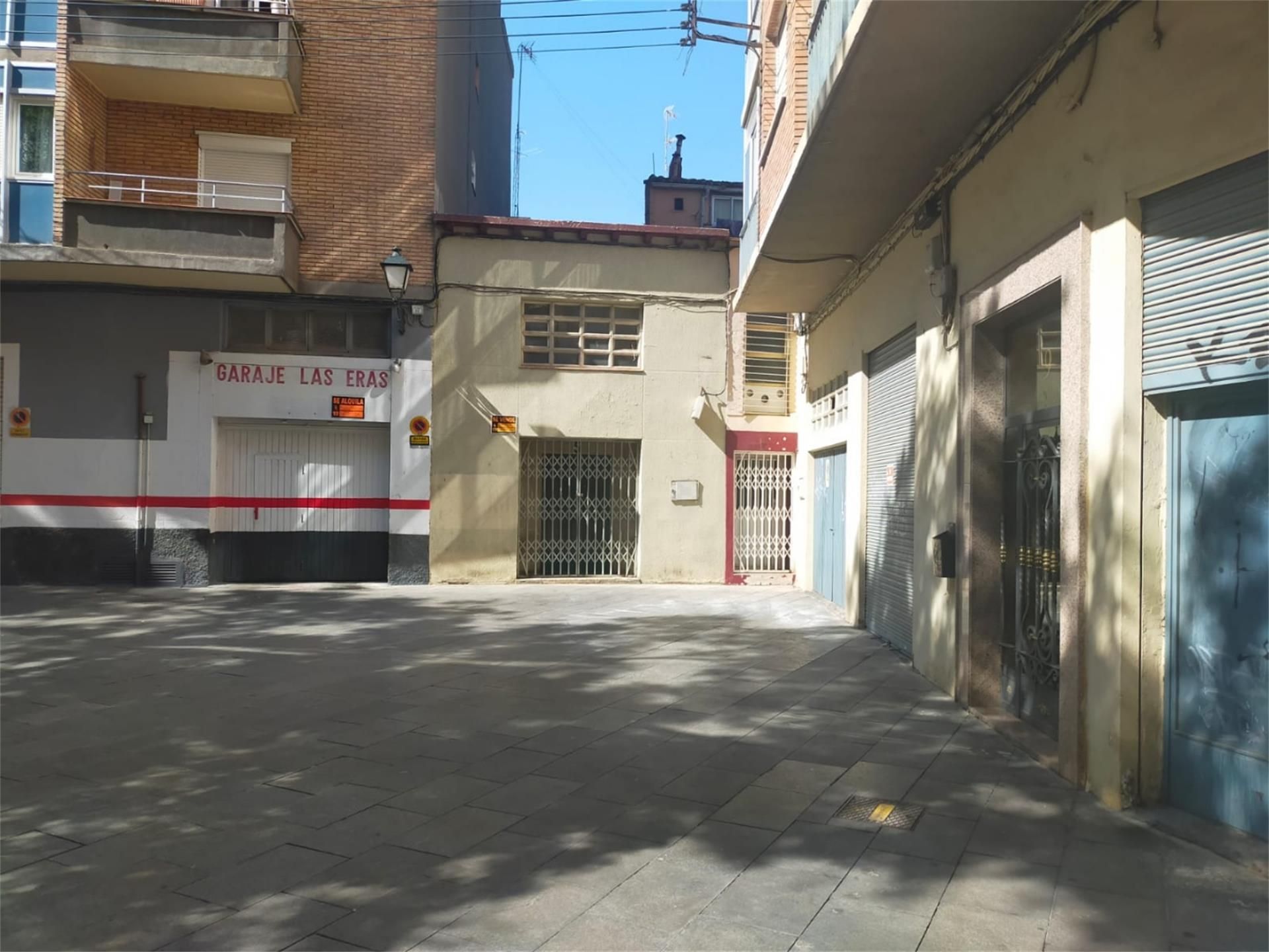Exterior view of Planta baja for sale in  Zaragoza Capital