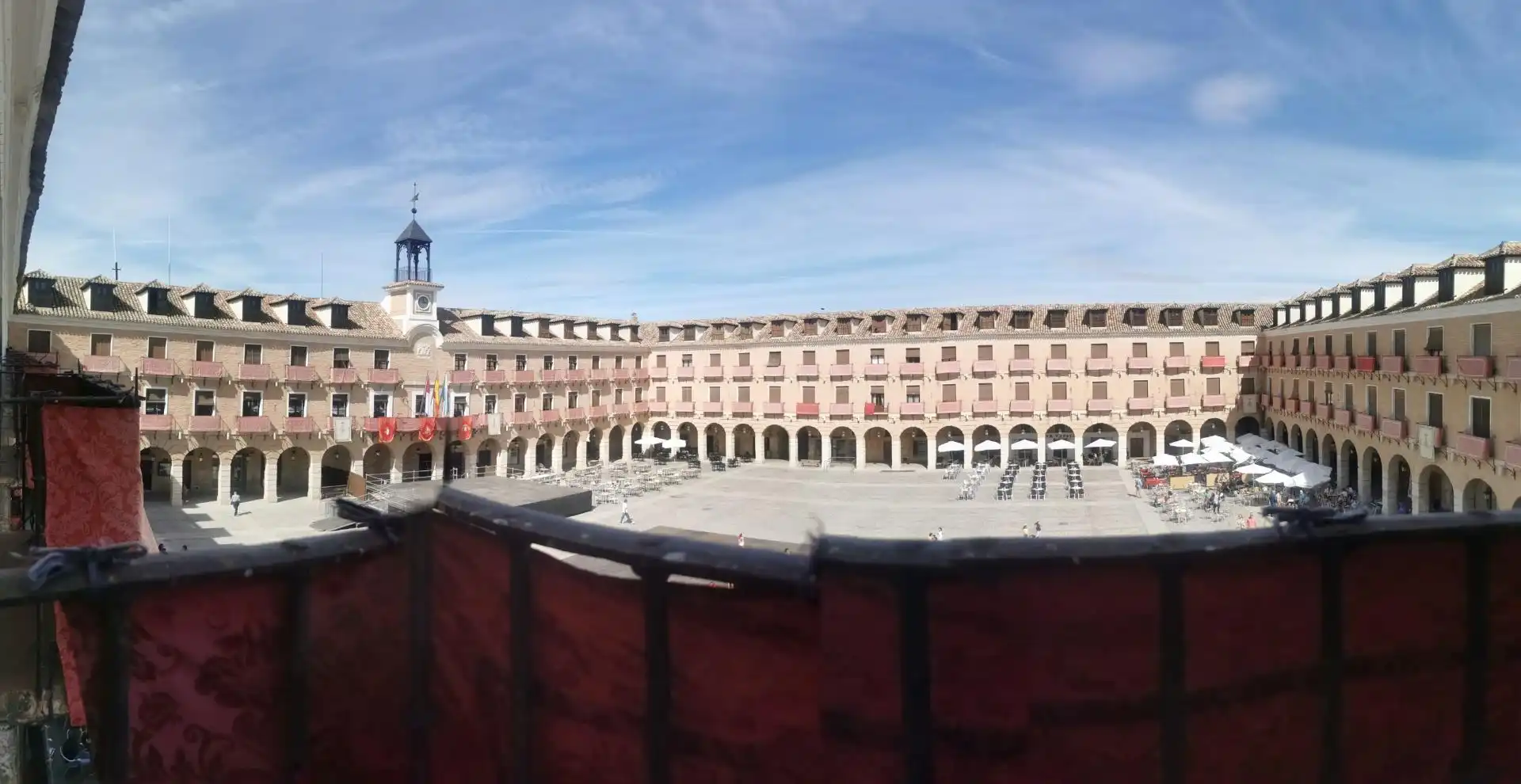 Pis en venda a Plaza Mayor, 9, Centro Dormitori de Pis en venda en Ocaña amb Balcó