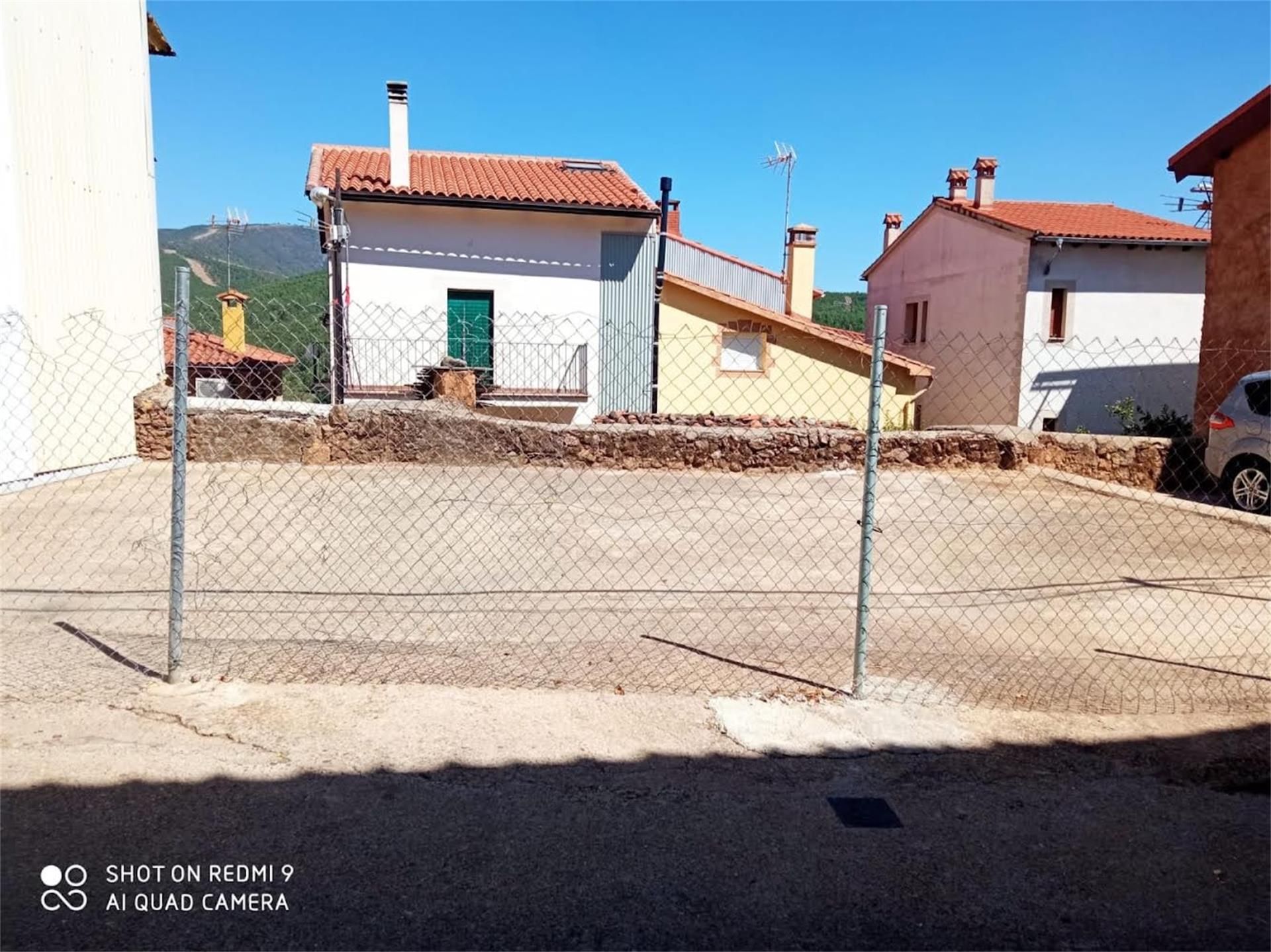 Land for sale in Cadalso