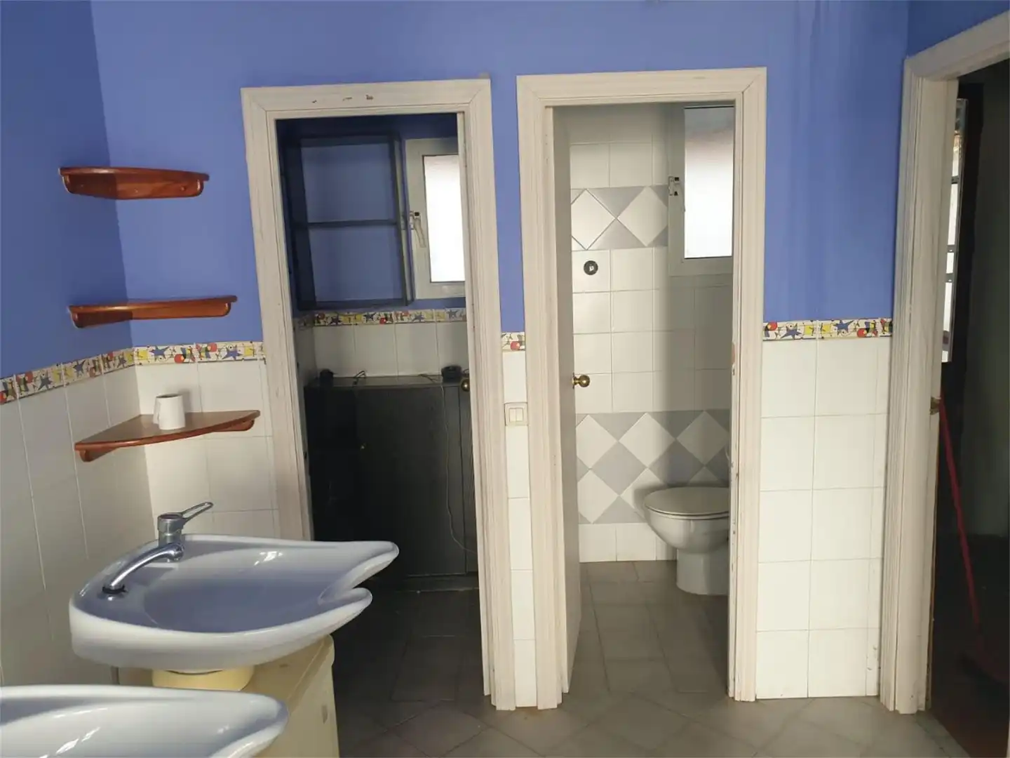 Commercial properties for sale in Calle Noria, Herrera del Duque Bathroom of Commercial properties for sale in Herrera del Duque with Furnished