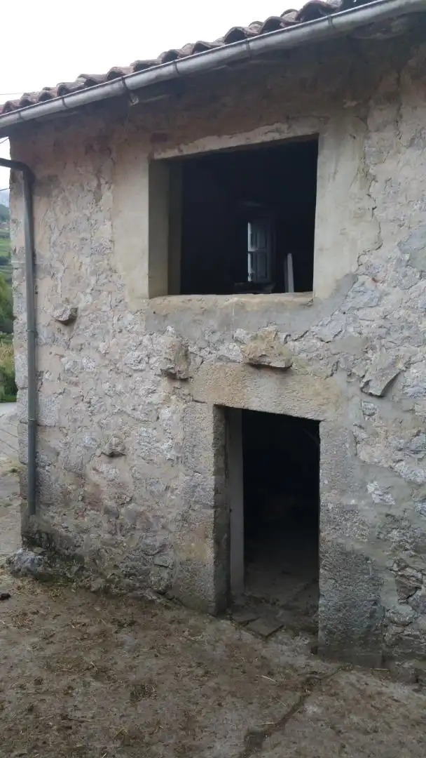 Casa adosada en venda a Pb-5, Peñamellera Baja Casa adosada en venda en Peñamellera Baja