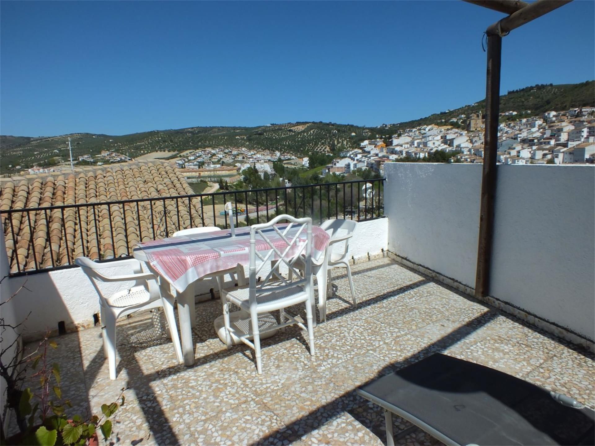 Terrassa de Casa adosada en venda en Montefrío amb Jardí privat, Terrassa i Balcó