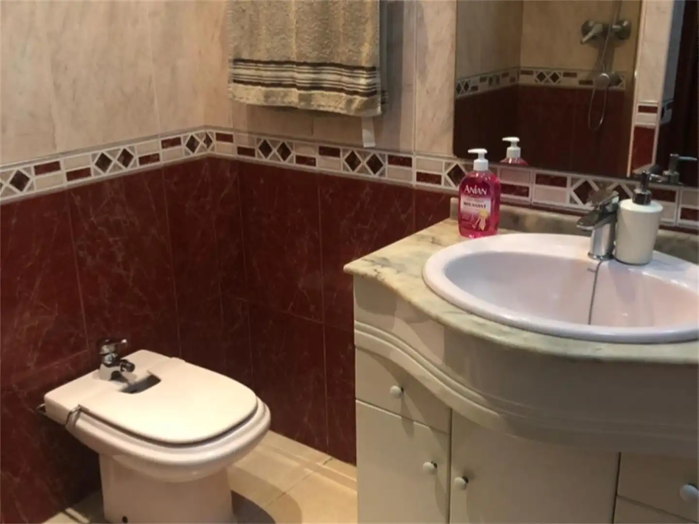 Wohnung zum Verkauf in Carretera Hidun, 85, Constitución Badezimmer von Wohnung zum Verkauf in Melilla mit Klimaanlage, Terrasse und Möbliert