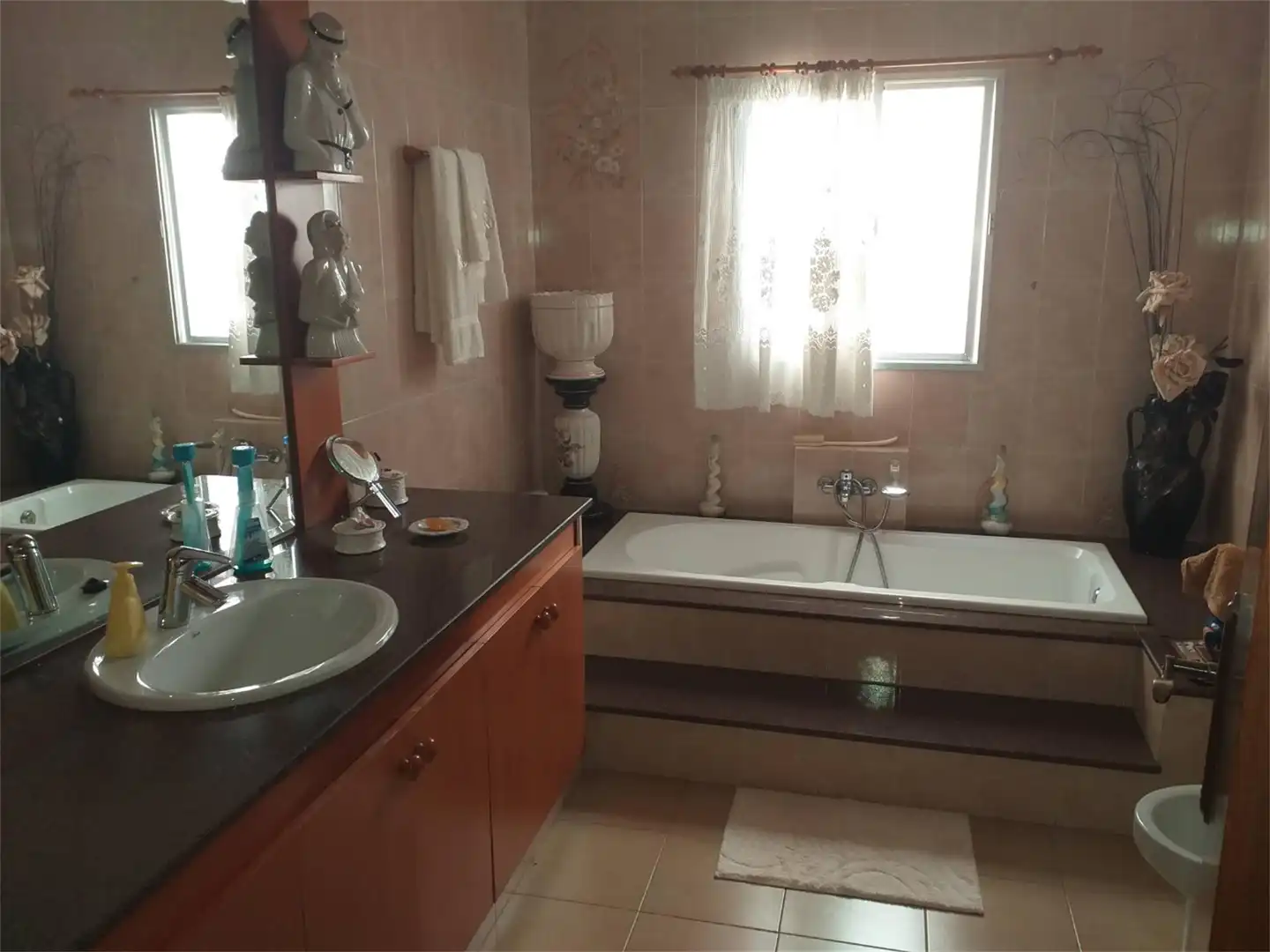 Baño de Casa adosada en venta en Sant Carles de la Ràpita con Aire acondicionado, Calefacción y Jardín privado