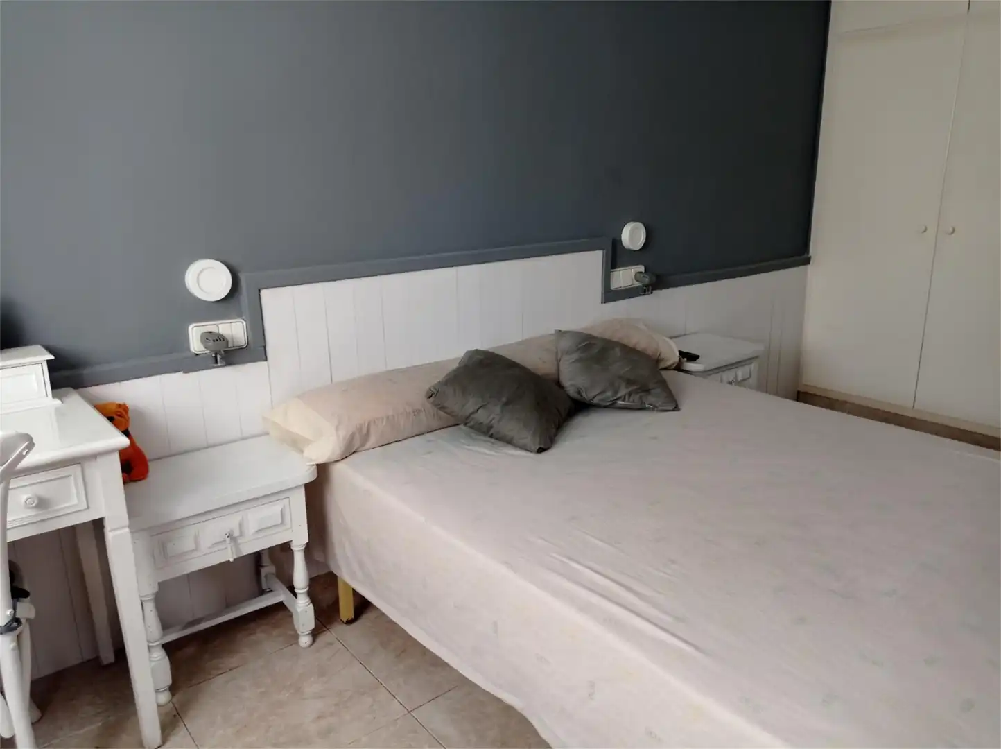 Habitación de Casa adosada en venta en Sant Carles de la Ràpita con Aire acondicionado, Calefacción y Jardín privado