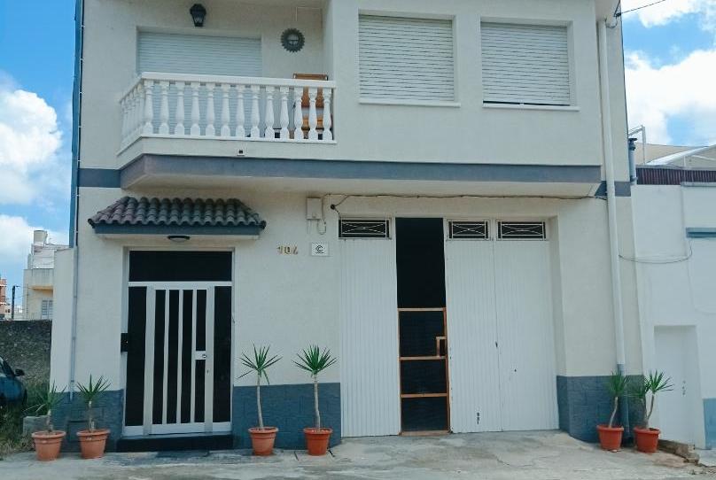 Single-family semi-detached for sale in Carrer Marquès de Valterra, 104, Nord, Tarragona - image 1 Photo 1 of Single-family semi-detached for sale in Carrer Marquès de Valterra, 104, Nord, Tarragona