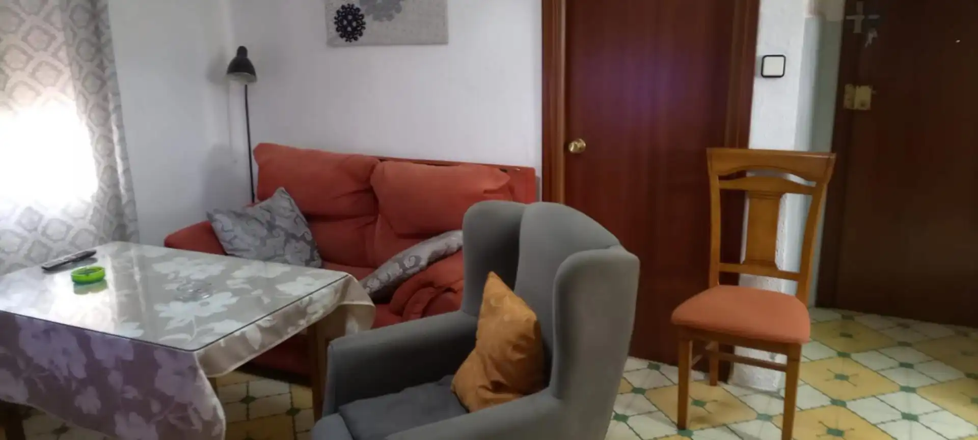 Zimmer in Calle Constantina, 2, Arenal - La Pólvora Wohnzimmer von Wohnung zur untervermieten in Dos Hermanas mit Klimaanlage, Heizung und Möbliert