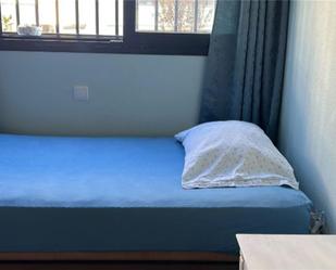 Bedroom of Flat to share in Tres Cantos  with Terrace and Swimming Pool