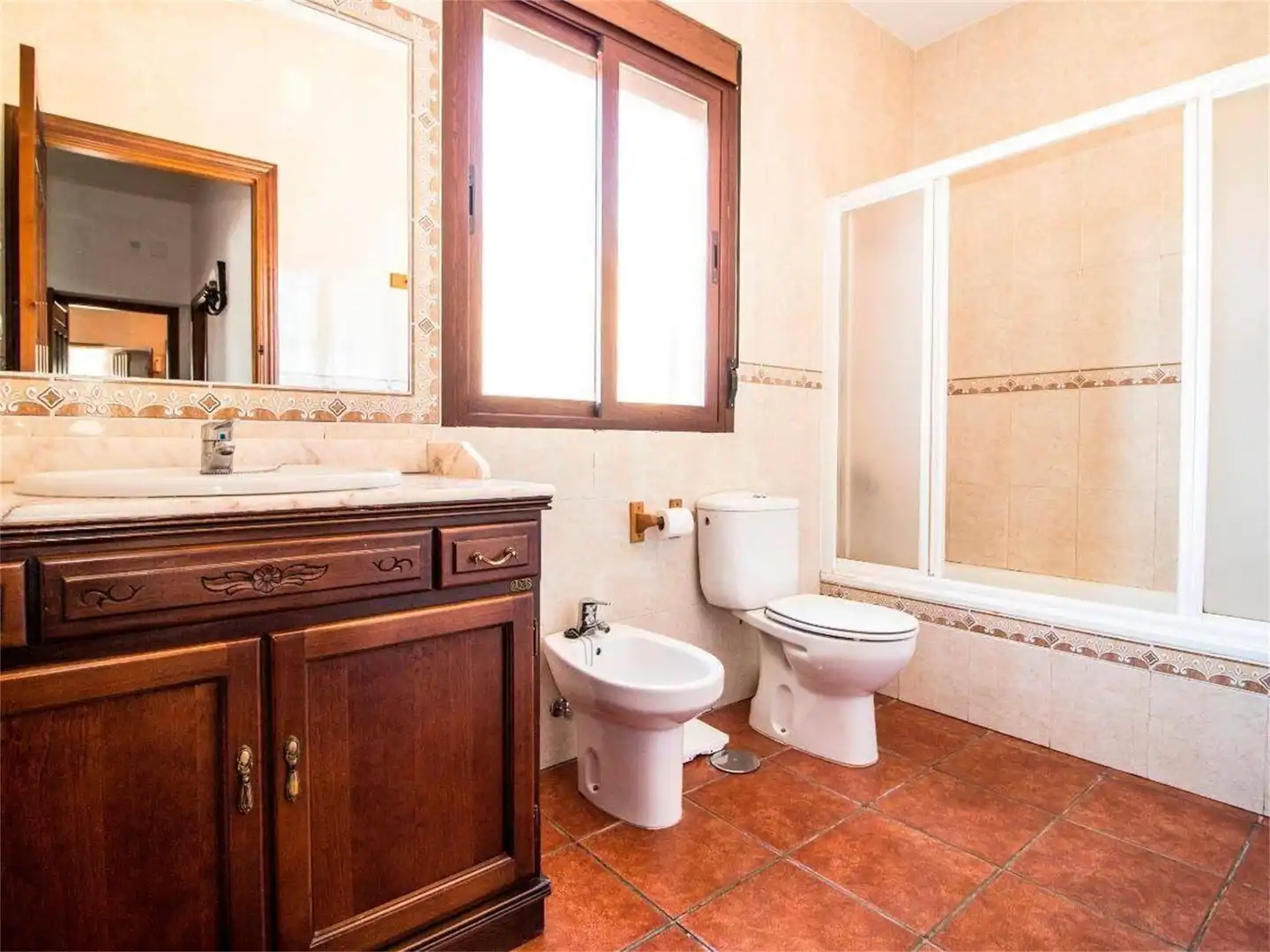 Bathroom of Houses for sale in Villanueva de Córdoba  with Air Conditioner, Terrace and Storage room