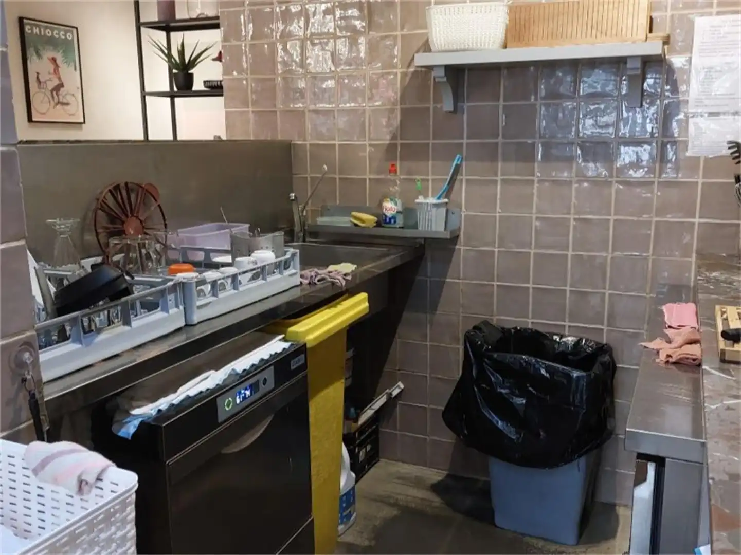 Geschaftsraum zur Miete in Rúa Cruz Blanca, Casablanca - Calvario Geschaftsraum zur Miete in Rúa Cruz Blanca, Casablanca - Calvario