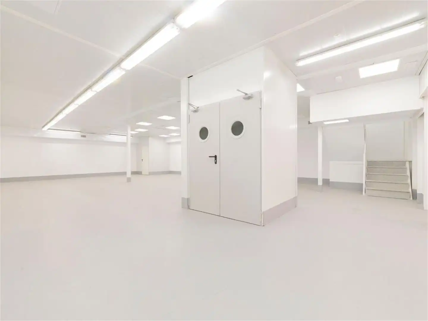 Nau industrial en venda a Calle Valgrande, 10, Zona Industrial Nau industrial en venda en Alcobendas amb Aire condicionat, Calefacció i Parquet