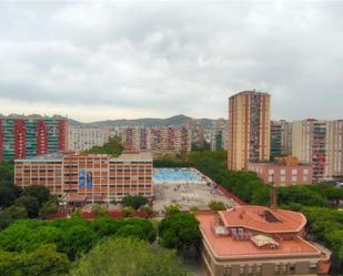 Exterior view of Flat for sale in L'Hospitalet de Llobregat