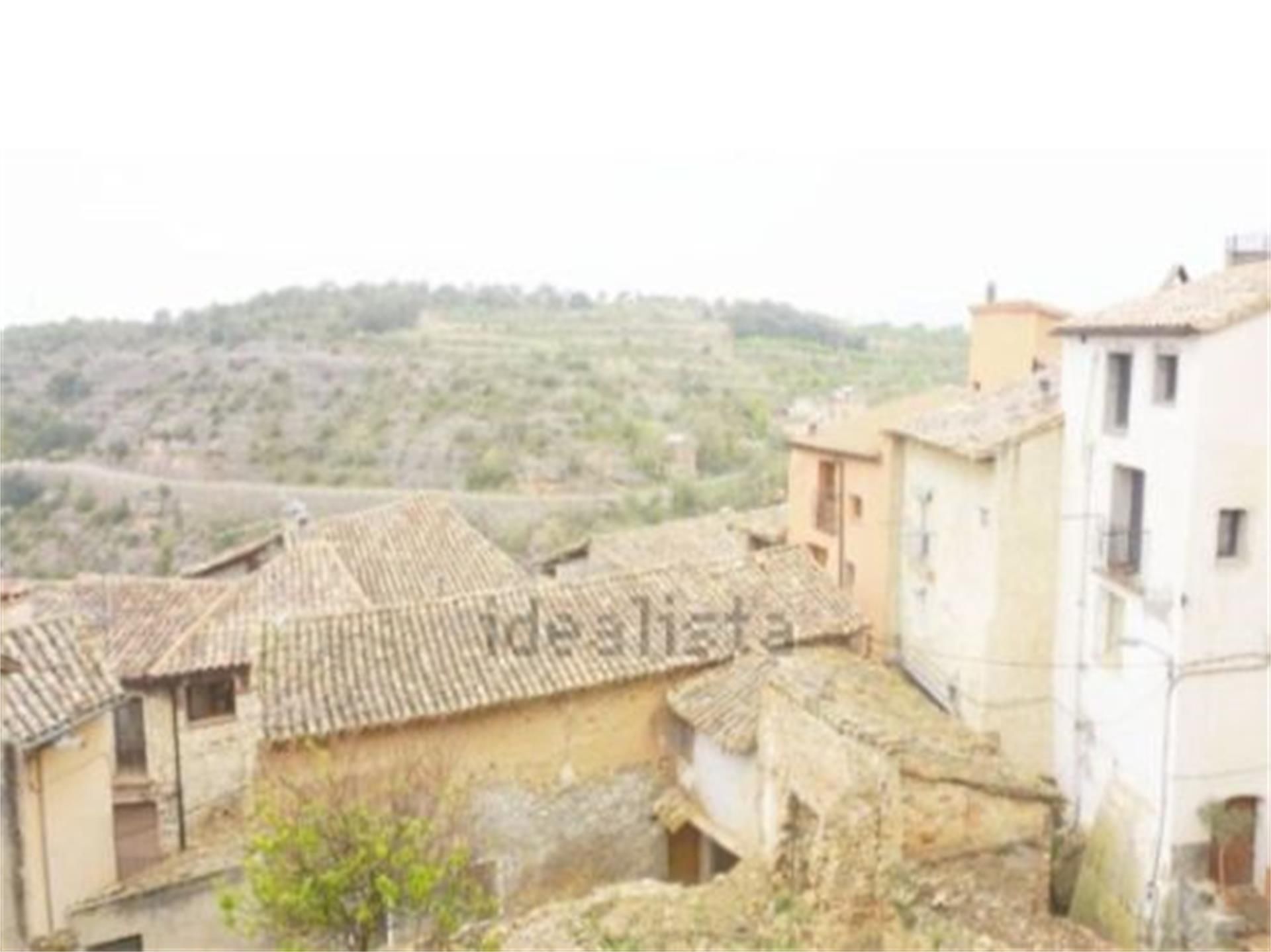 Vista exterior de Casa o xalet en venda en Olvena amb Calefacció, Jardí privat i Terrassa