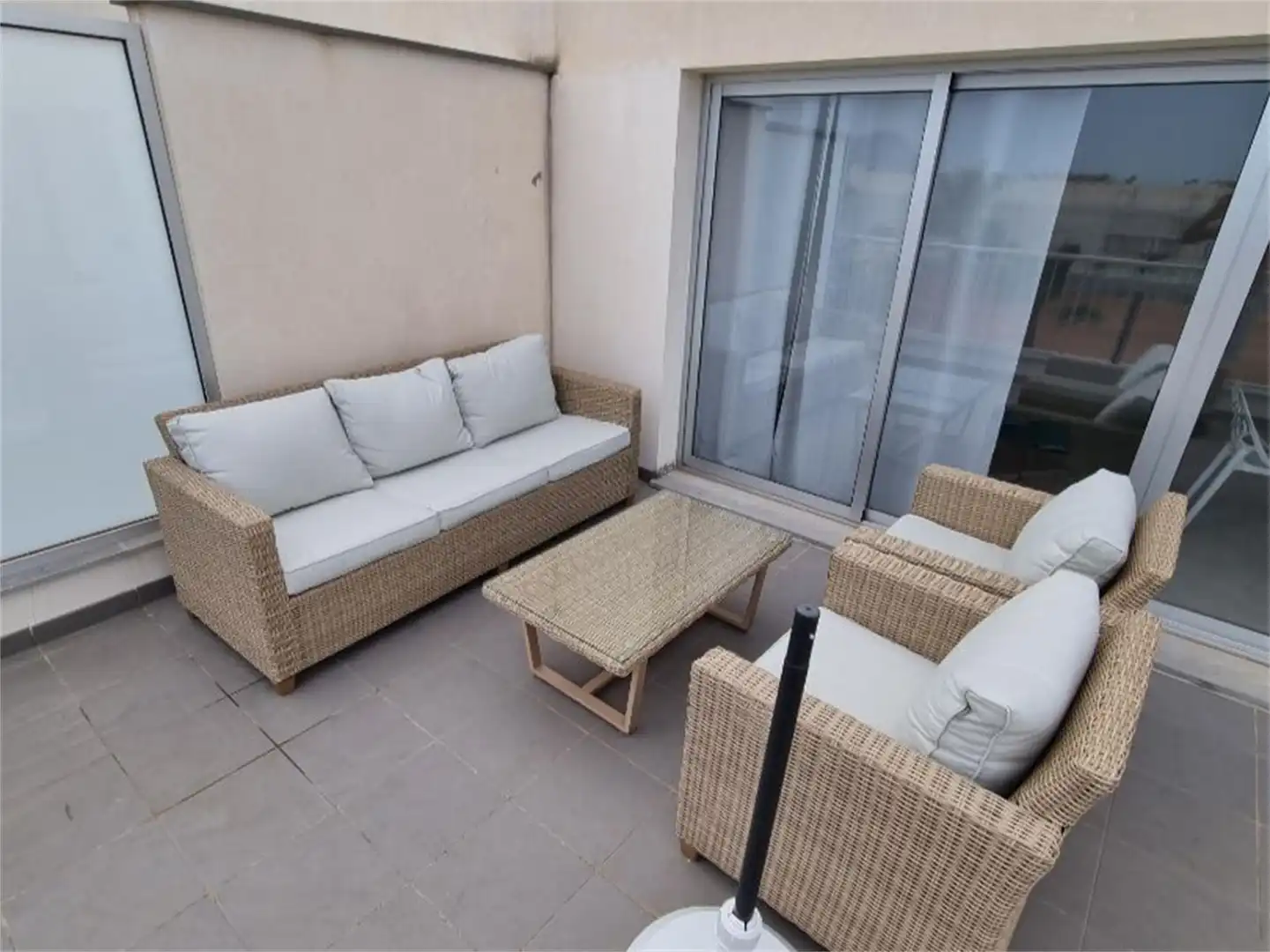 Attic for rent in Calle del Río Altaret, Centro Urbano Terrace of Attic for rent in Dénia with Air Conditioner, Heating and Private garden