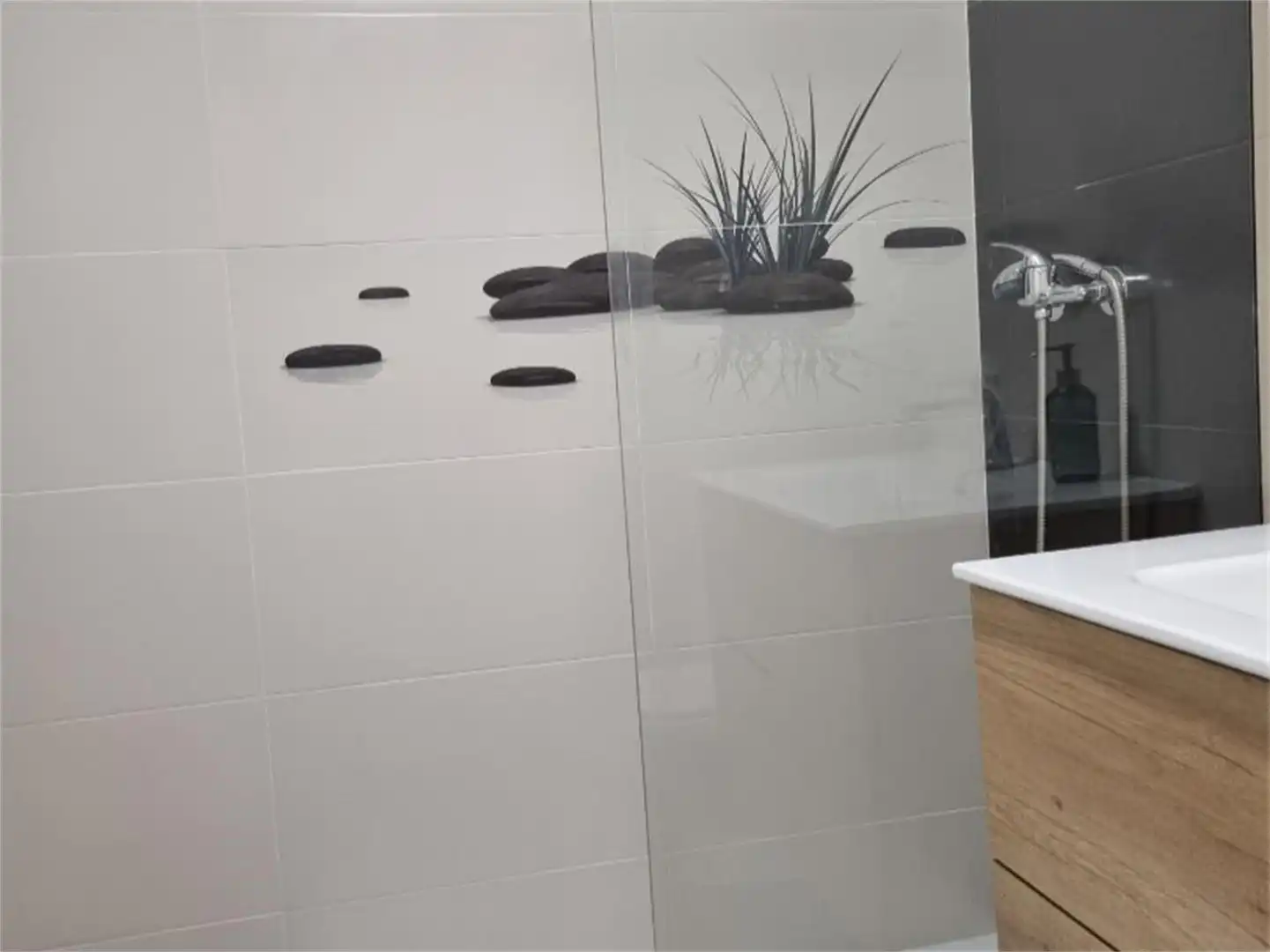 Attic for rent in Calle del Río Altaret, Centro Urbano Bathroom of Attic for rent in Dénia with Air Conditioner, Heating and Private garden