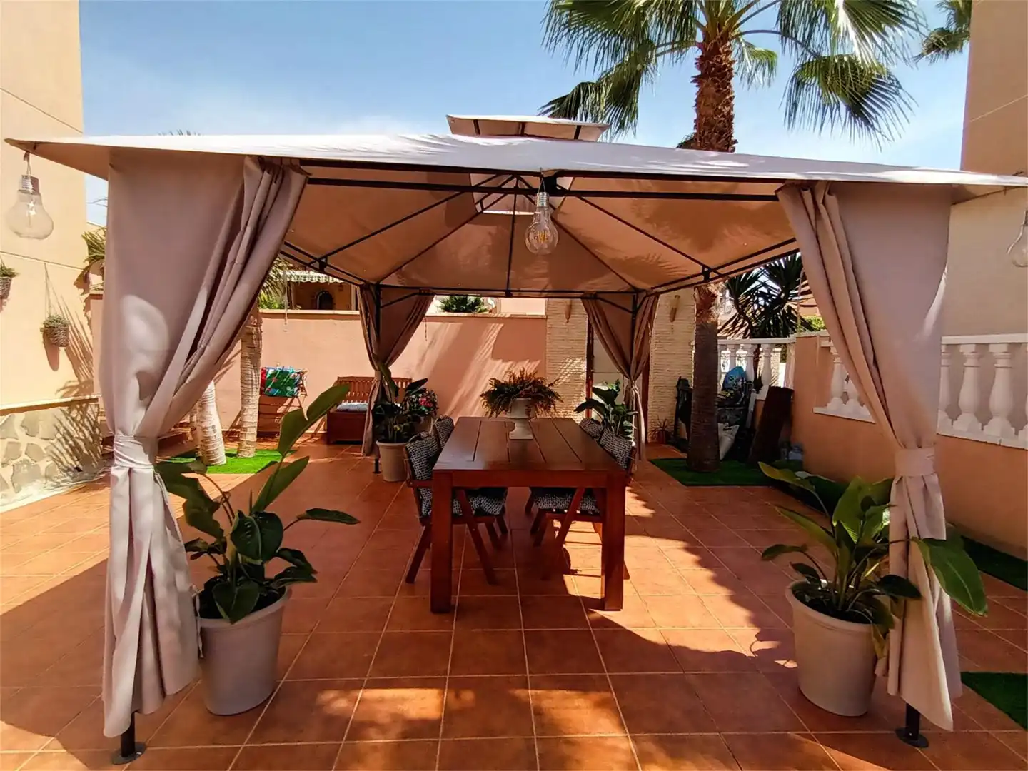 Terrassa de Casa o xalet en venda en Orihuela amb Aire condicionat, Jardí privat i Terrassa