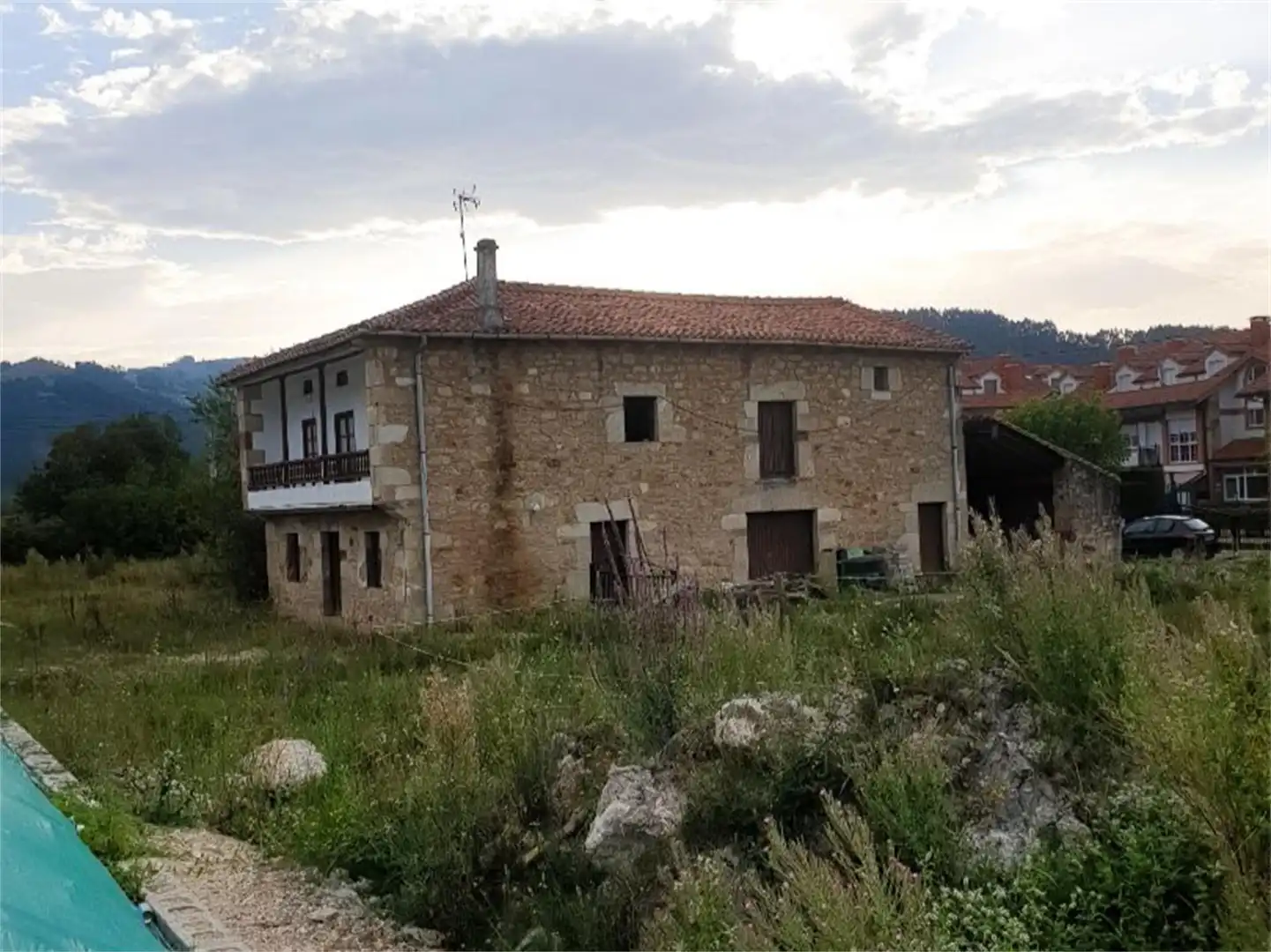 Vista exterior de Casa o chalet en venta en Castañeda con Terraza y Balcón