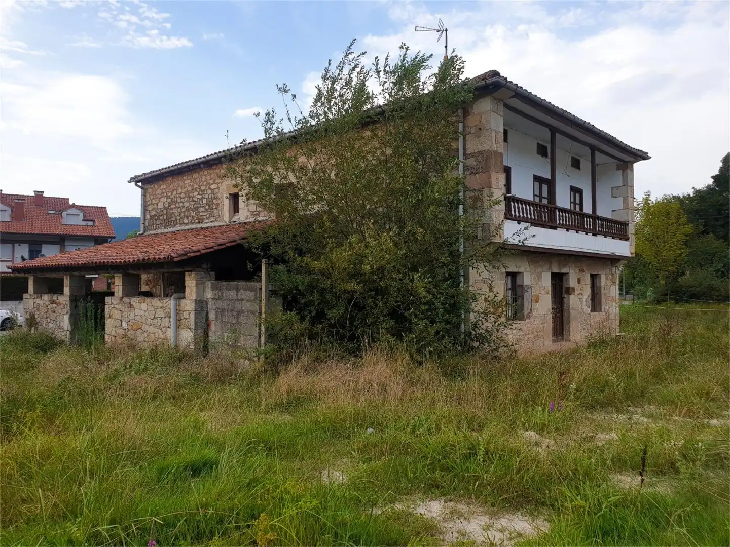 Vista exterior de Casa o chalet en venta en Castañeda con Terraza y Balcón