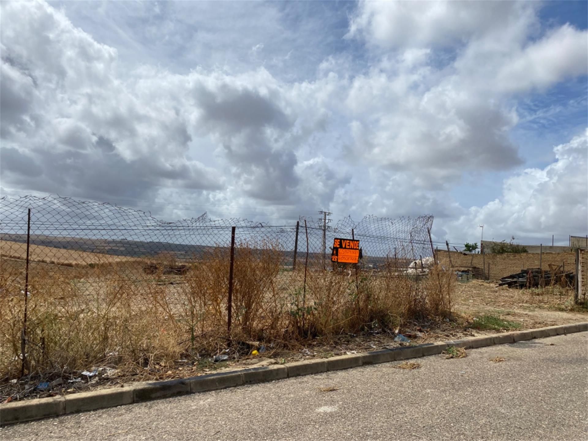 Land for sale in Escacena del Campo