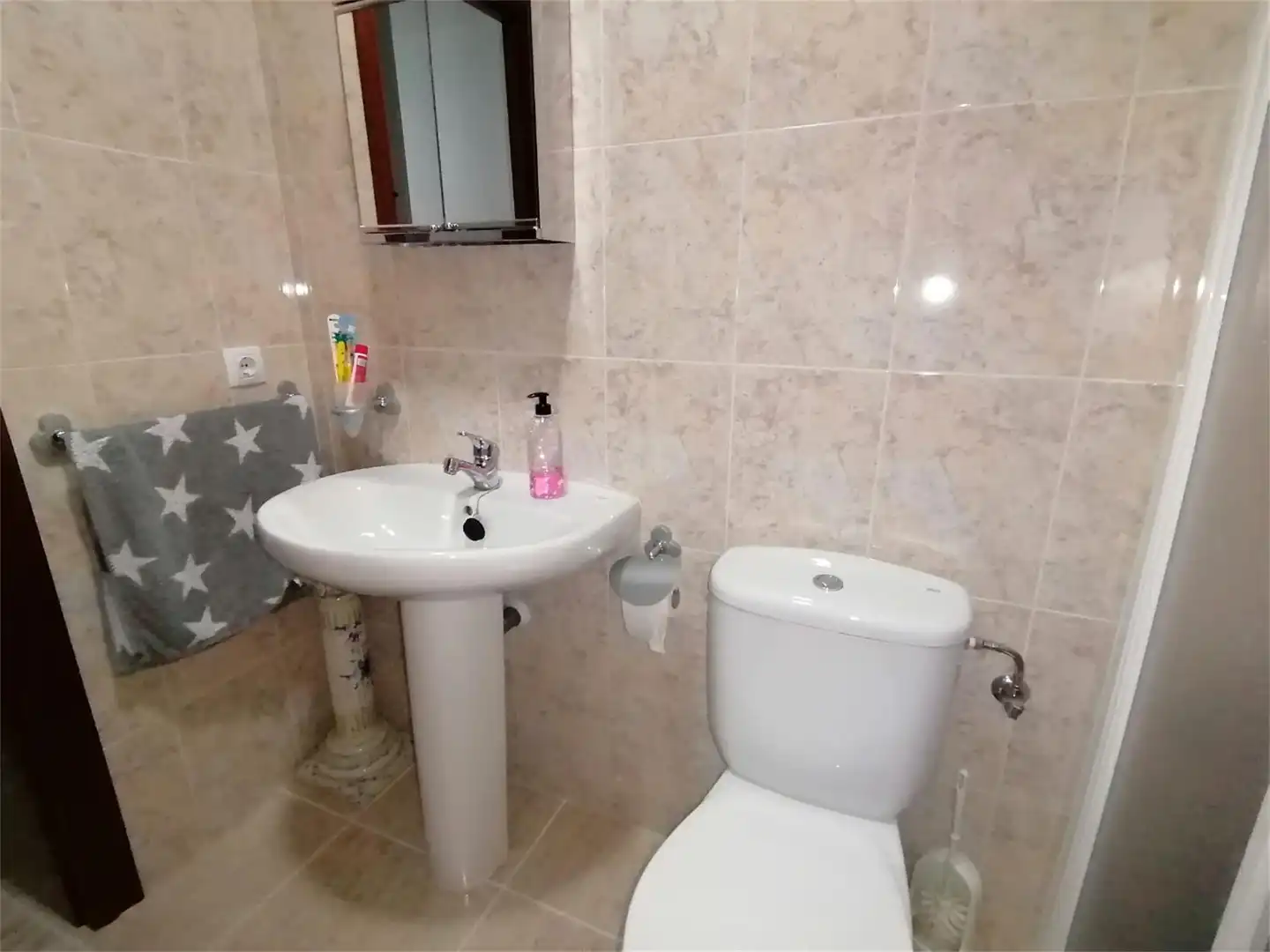 Flat for sale in Calle Federico García Lorca, 43, Castuera Bathroom of Flat for sale in Castuera with Air Conditioner, Oven and Balcony