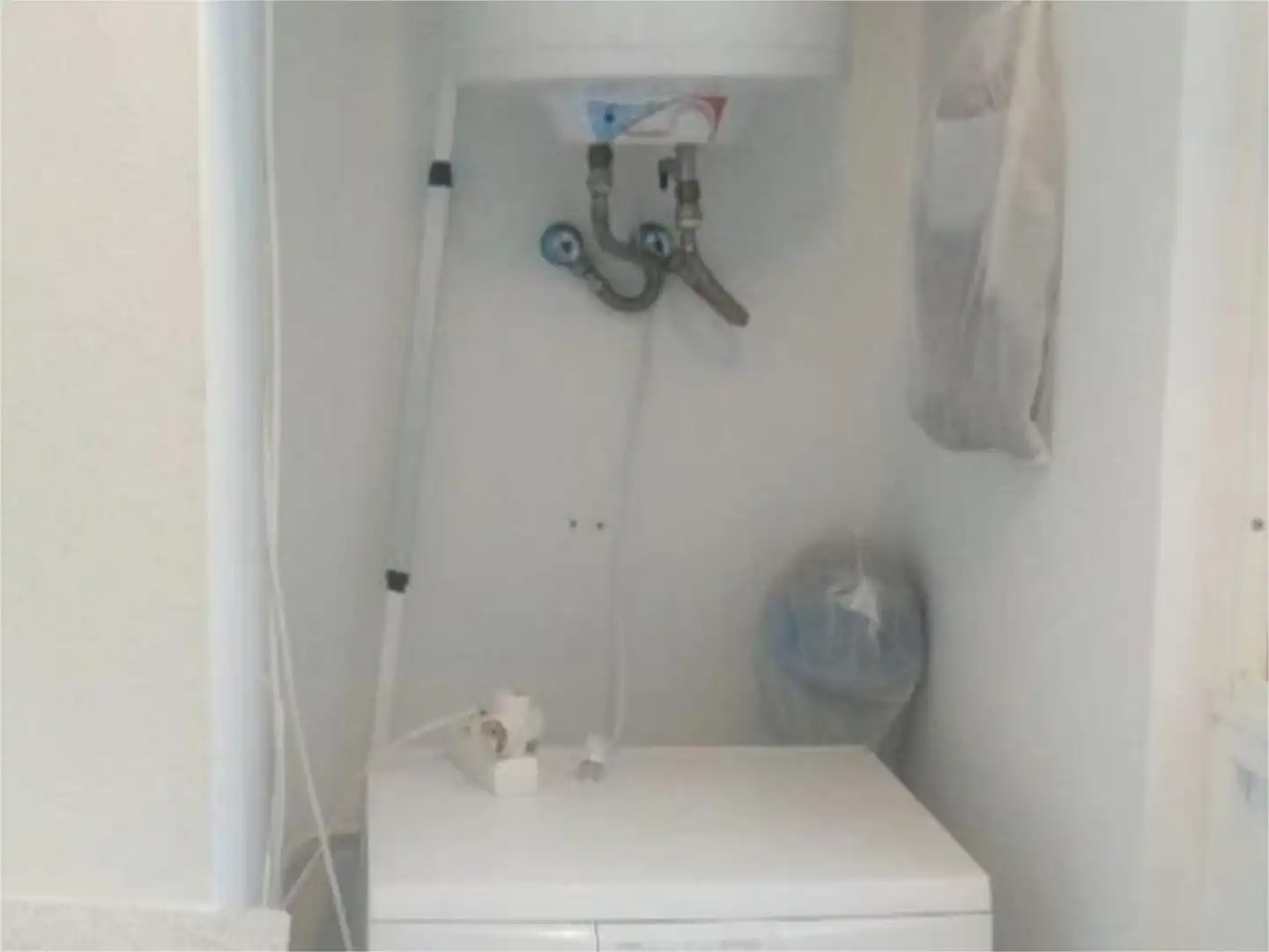 Flat for sale in Calle Federico García Lorca, 43, Castuera Bathroom of Flat for sale in Castuera with Air Conditioner, Oven and Balcony