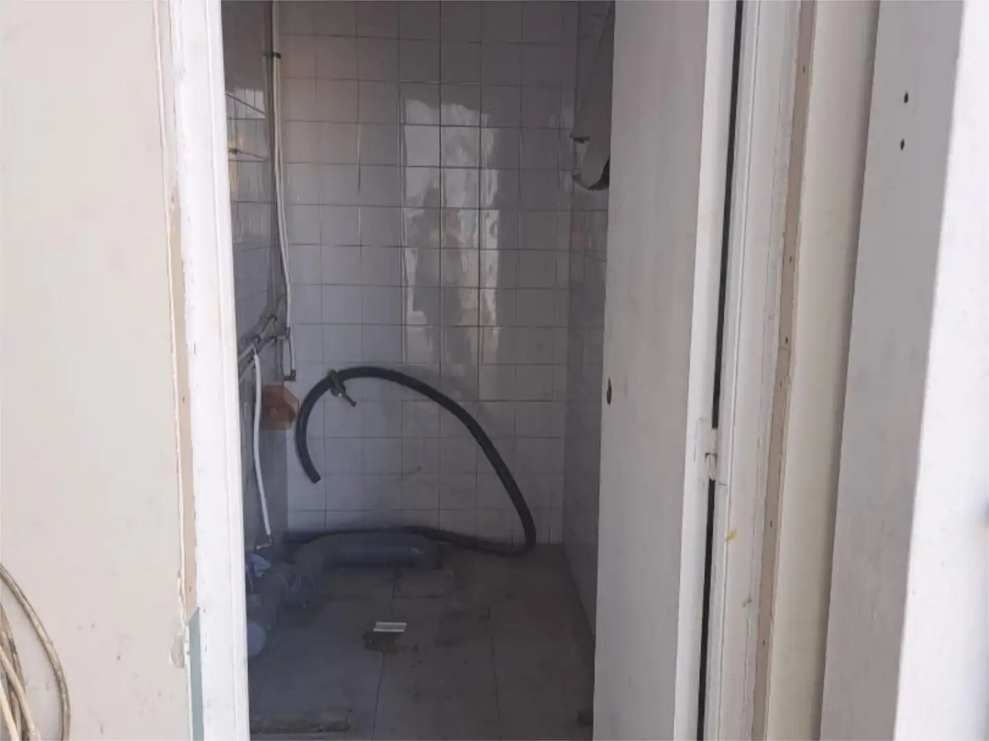 Industrial buildings for rent in Calle del Ferrocarril, El Barral Ferial Bathroom of Industrial buildings for rent in Coslada with Air Conditioner