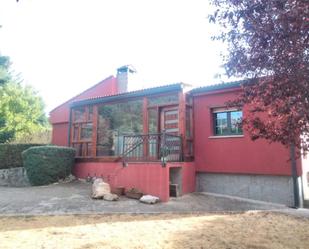 Vista exterior de Casa o xalet en venda en Real Sitio de San Ildefonso amb Terrassa i Piscina