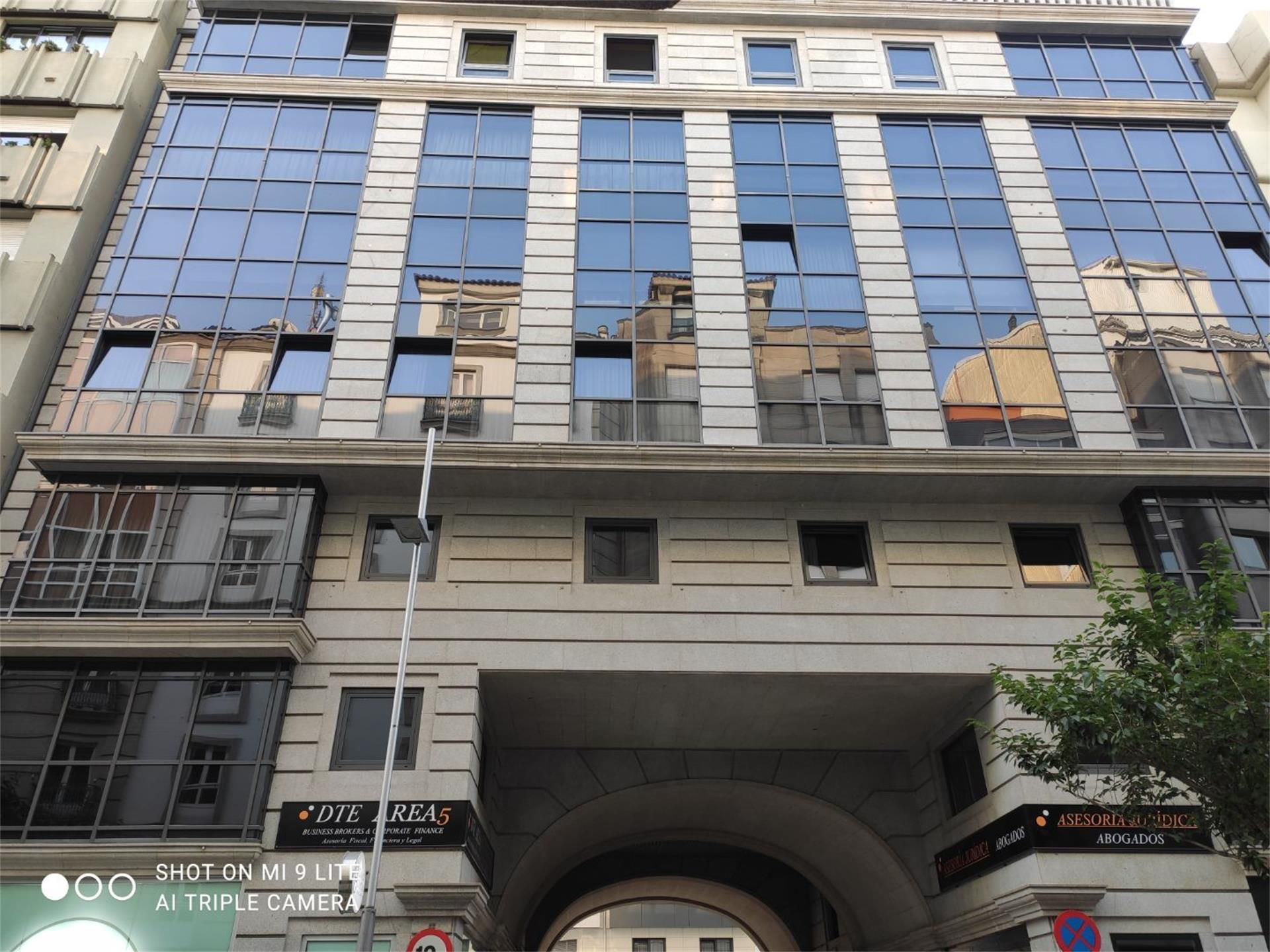 Vista exterior de Oficina en venda en Pontevedra Capital 