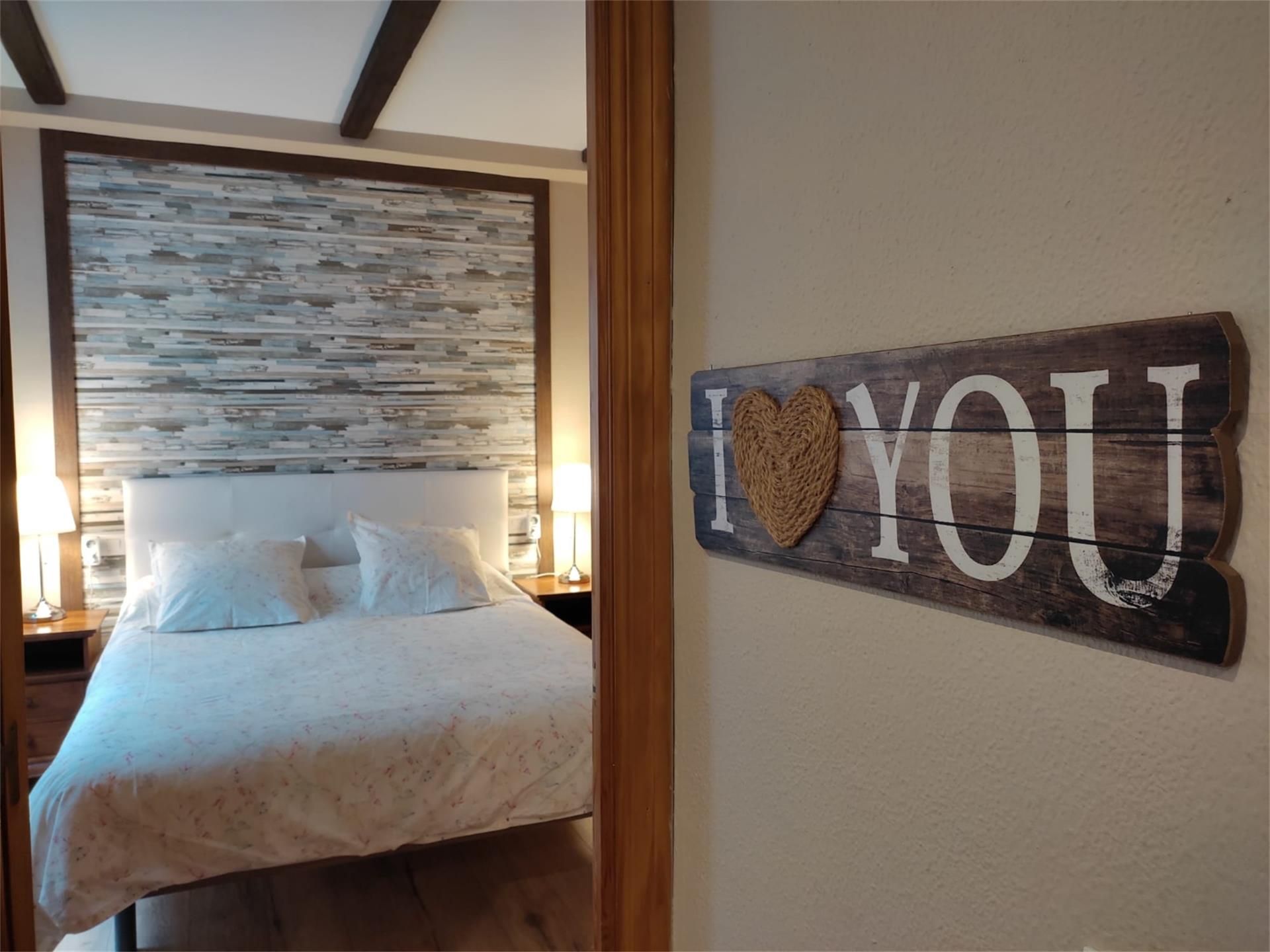 Bedroom of Apartment for sale in El Puerto de Santa María  with Air Conditioner, Heating and Parquet flooring