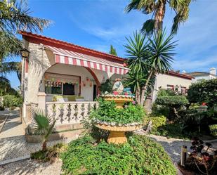 Jardí de Casa o xalet en venda en Salou amb Aire condicionat, Terrassa i Piscina