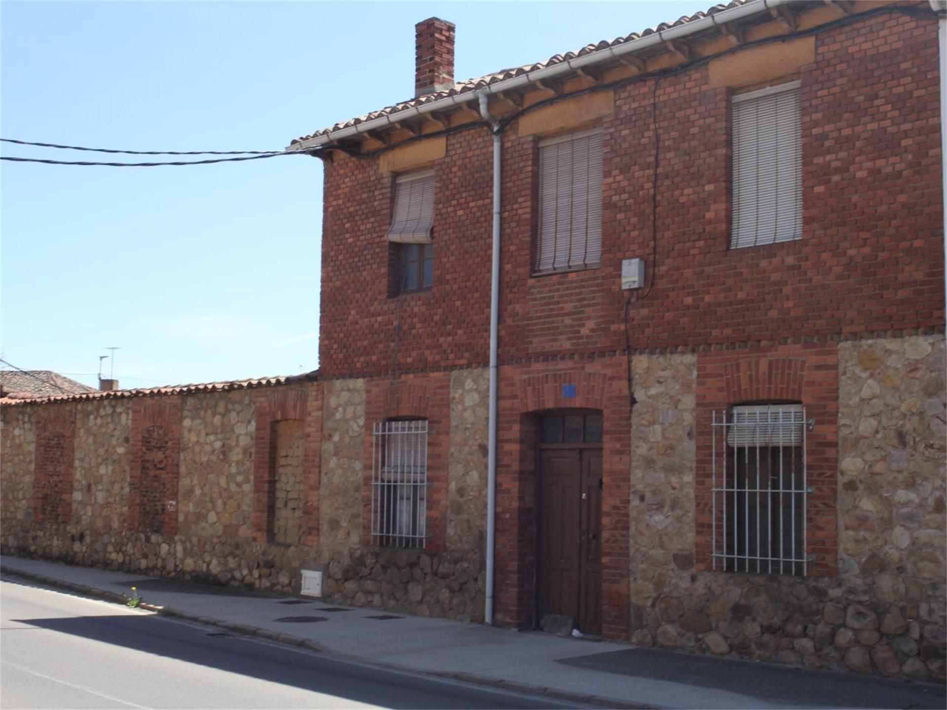 Vista exterior de Casa adosada en venda en Cuadros