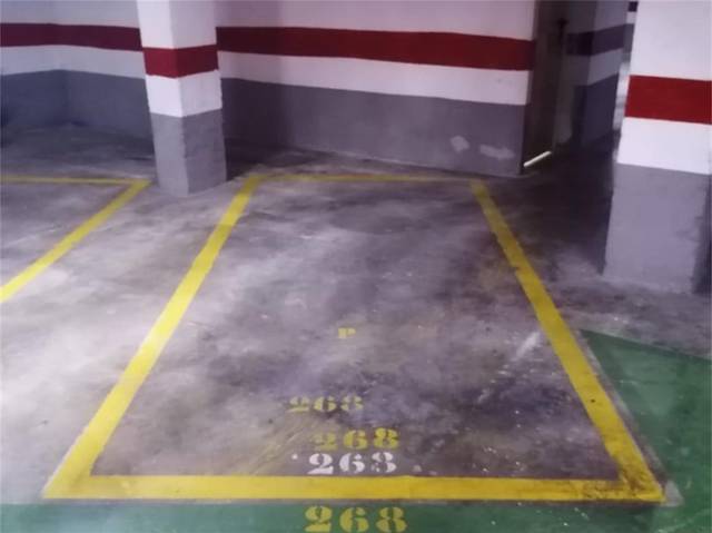 Garaje en Venta en Calle Lebón, 19 en La Creu del Grau