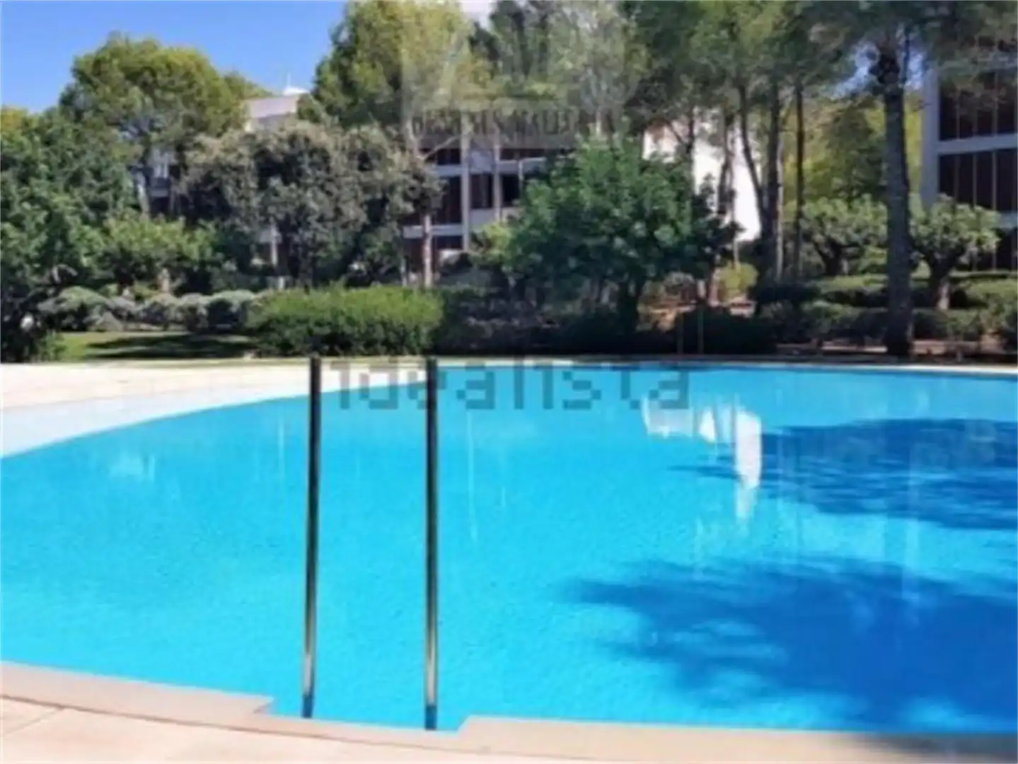 Dachboden zur Miete in Avinguda Rossegada, 18, Portals Nous Schwimmbecken von Dachboden zur Miete in Calvià mit Klimaanlage, Privatgarten und Terrasse