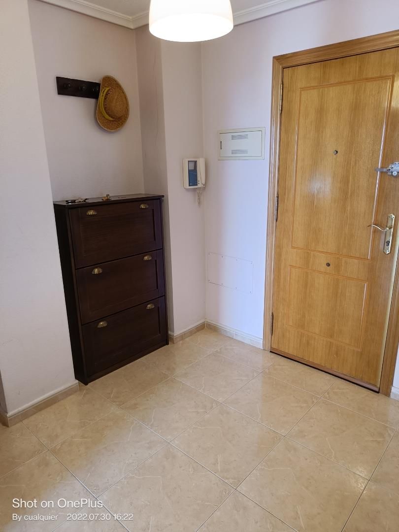 Flat for sale in Guardamar del Segura  with Air Conditioner, Terrace and Furnished