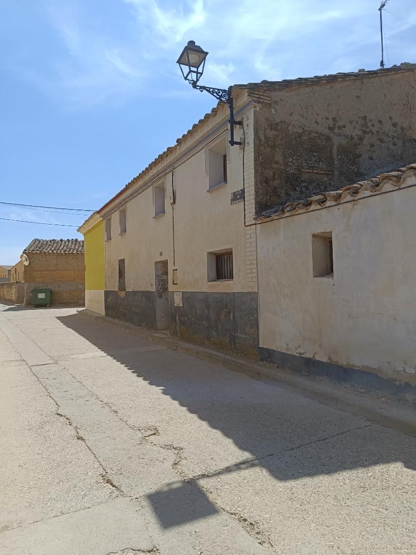 Exterior view of Single-family semi-detached for sale in Huerto