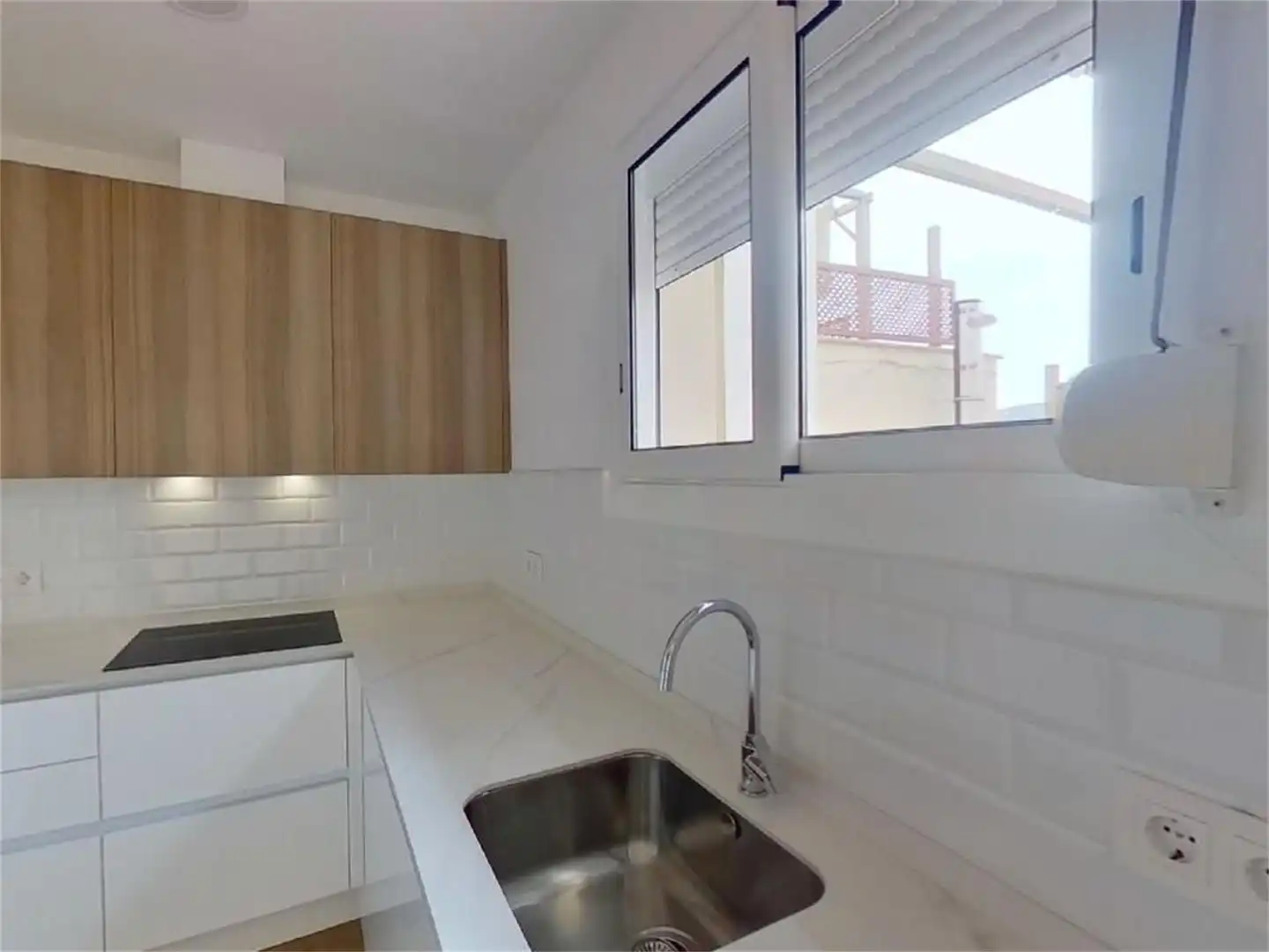 Wohnung zum Verkauf in Ronda D'alfons X el Savi, Rocafonda Küche von Wohnung zum Verkauf in Mataró mit Balkon