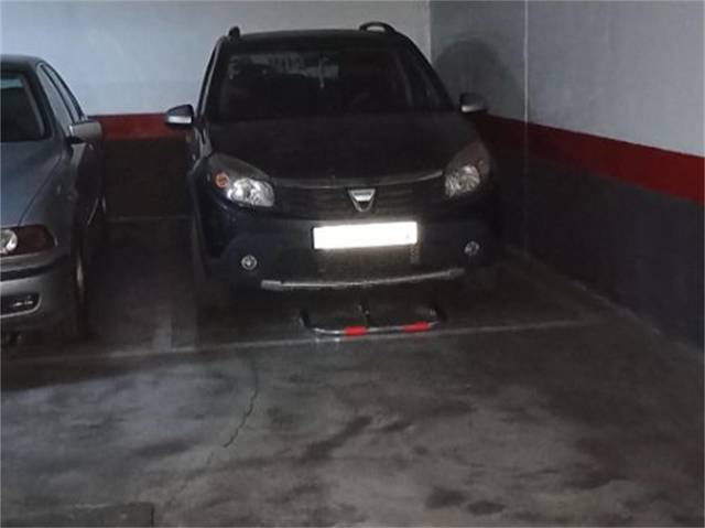 Garaje en Venta en Calle Mallarme en El Tejar - Hacienda Bizcochero