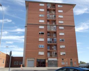 Exterior view of Flat for sale in León Capital   with Terrace and Balcony