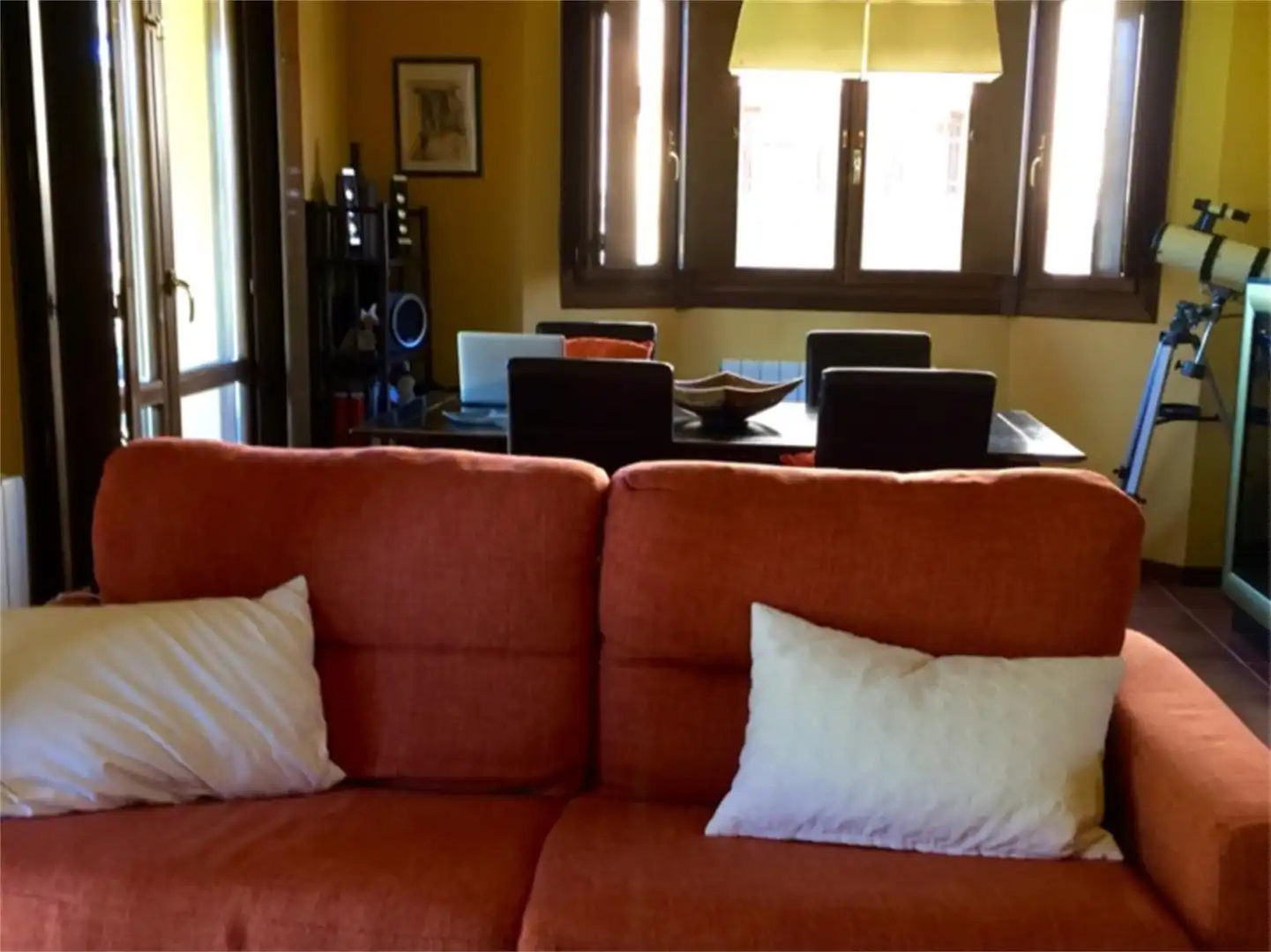 Sala de estar de Casa o chalet en venta en Valverde de la Virgen con Calefacción, Jardín privado y Parquet