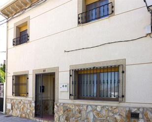 Exterior view of Single-family semi-detached for sale in Fuentidueña de Tajo  with Air Conditioner and Terrace
