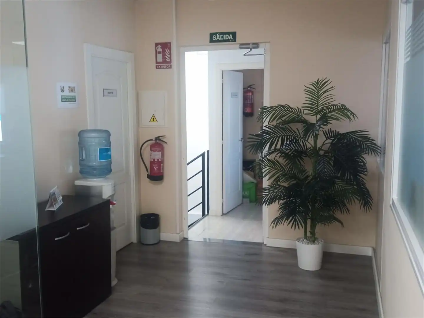 Oficina de alquiler en Calle Álamo, Sudeste Industrial Oficina de alquiler en Fuenlabrada